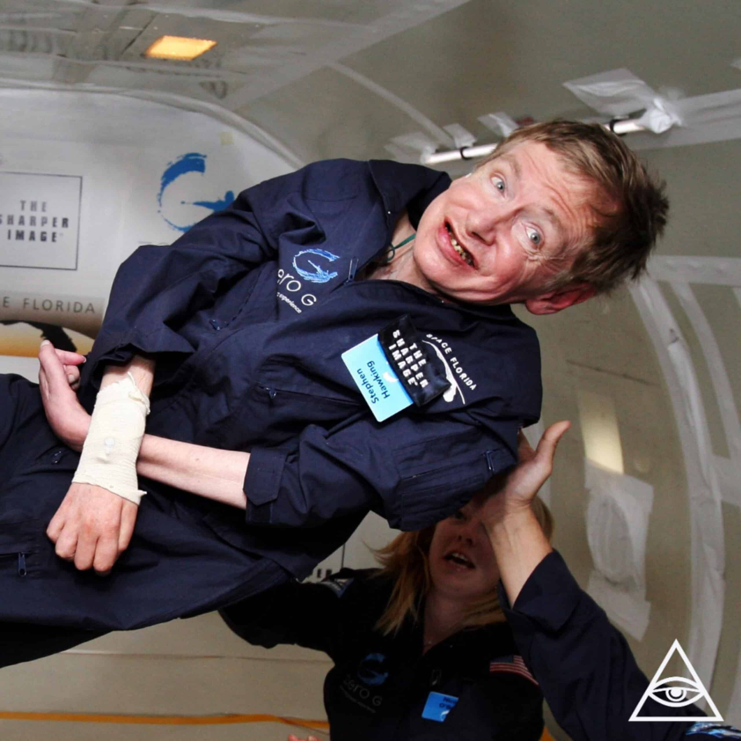 Stephen Hawking vs A INTERNET